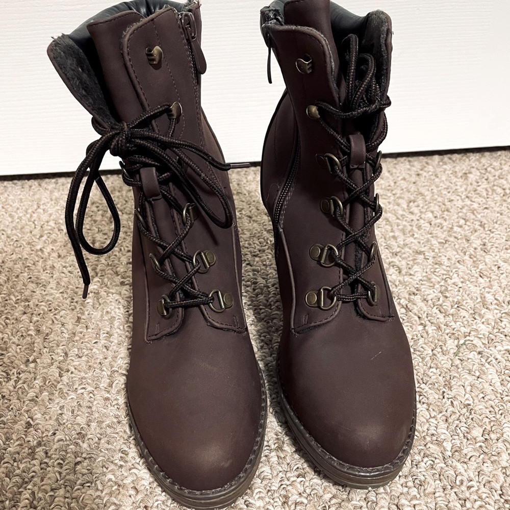 Brown ankle boots